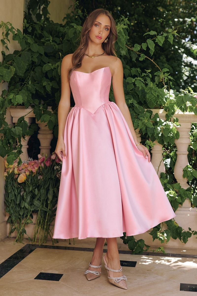 T822 Midi Gown
