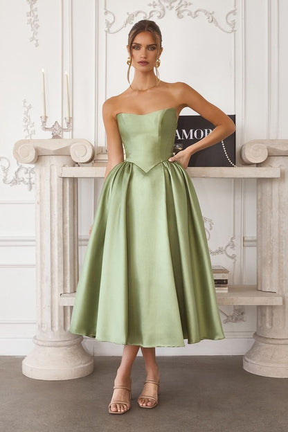 T822 Midi Gown